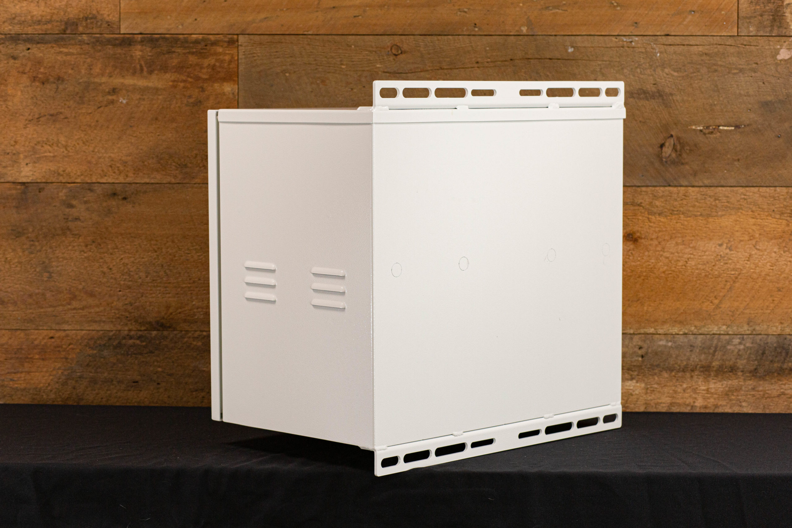 M18D Enclosure NEMA3R, Battery Enclosure, 20.8"H x 25"W x 14.5"D